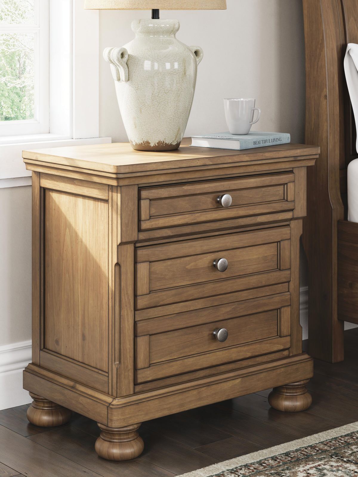 Feddinger Queen Panel Bed 7-Piece Set — Chest, 2 Nightstands Signature Design by Ashley® Bedroom