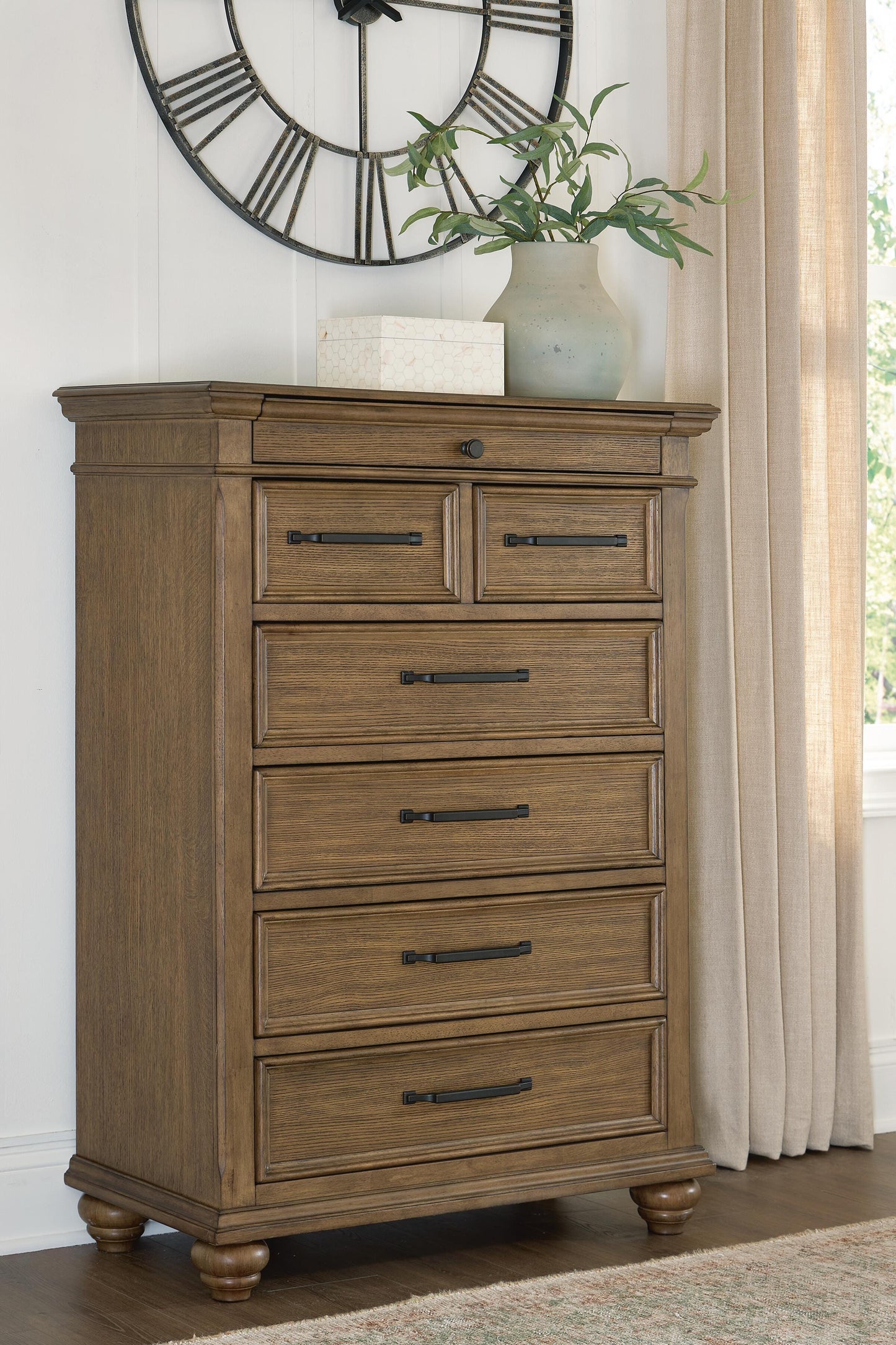 Karallin Chest of Drawers
