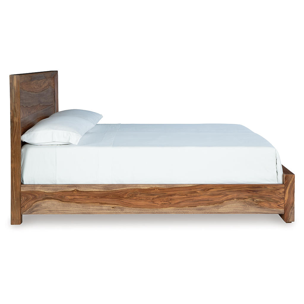 Dressonni California King Panel Bed, Dresser and Mirror Signature Design by Ashley® Uncategorized