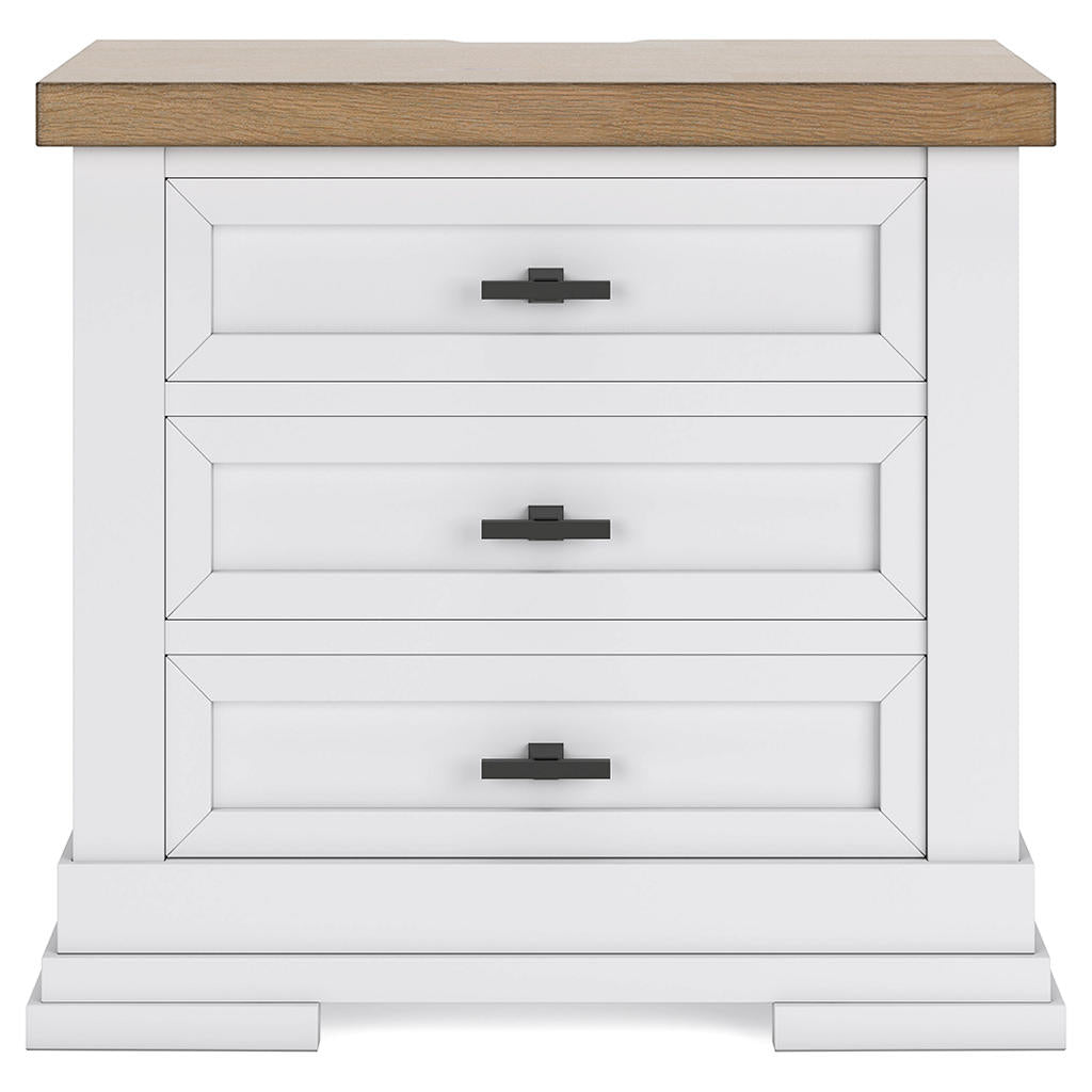 Ashbryn Queen Storage Bed, Dresser, Mirror and Nightstand Benchcraft® Uncategorized