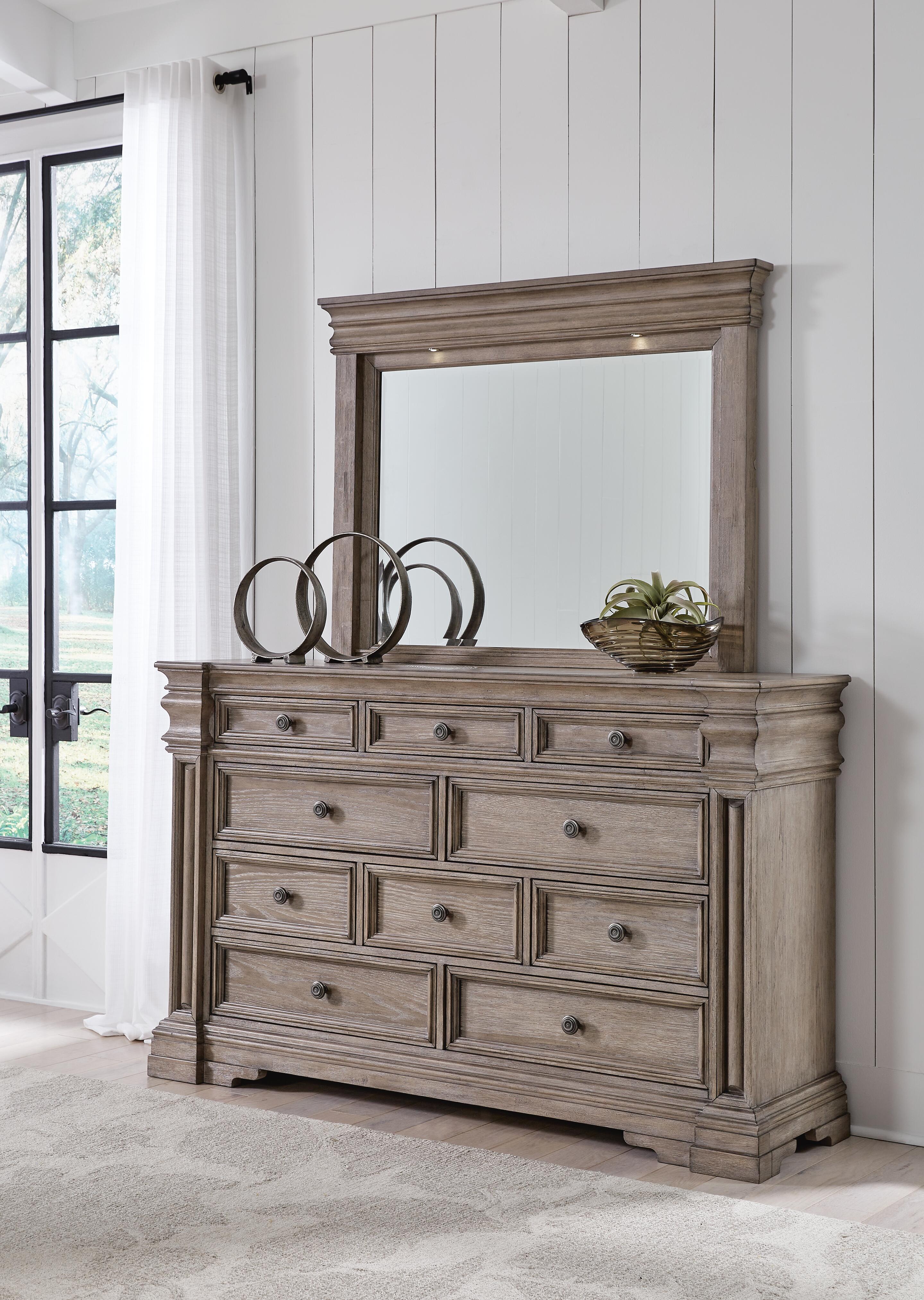 Blairhurst Queen Panel Bed 7-Piece Set — 2 Chests (B12) Signature Design by Ashley® Bedroom