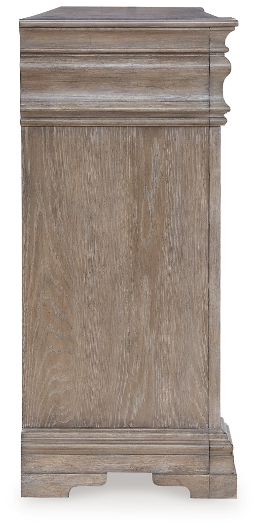 Blairhurst King Panel Bed with Dresser and Nightstand