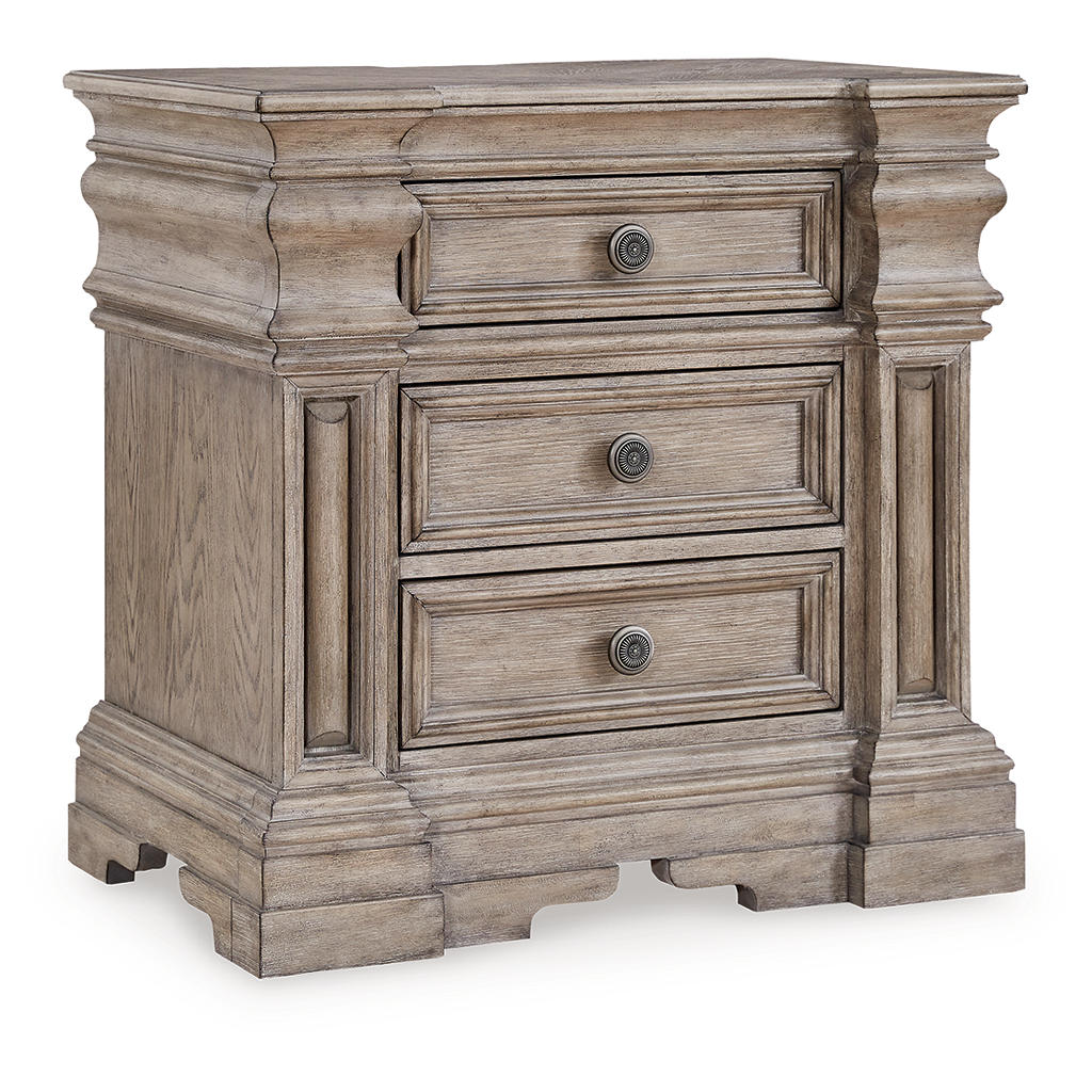 Blairhurst King Panel Bed, Dresser, Mirror and Nightstand Signature Design by Ashley® Uncategorized