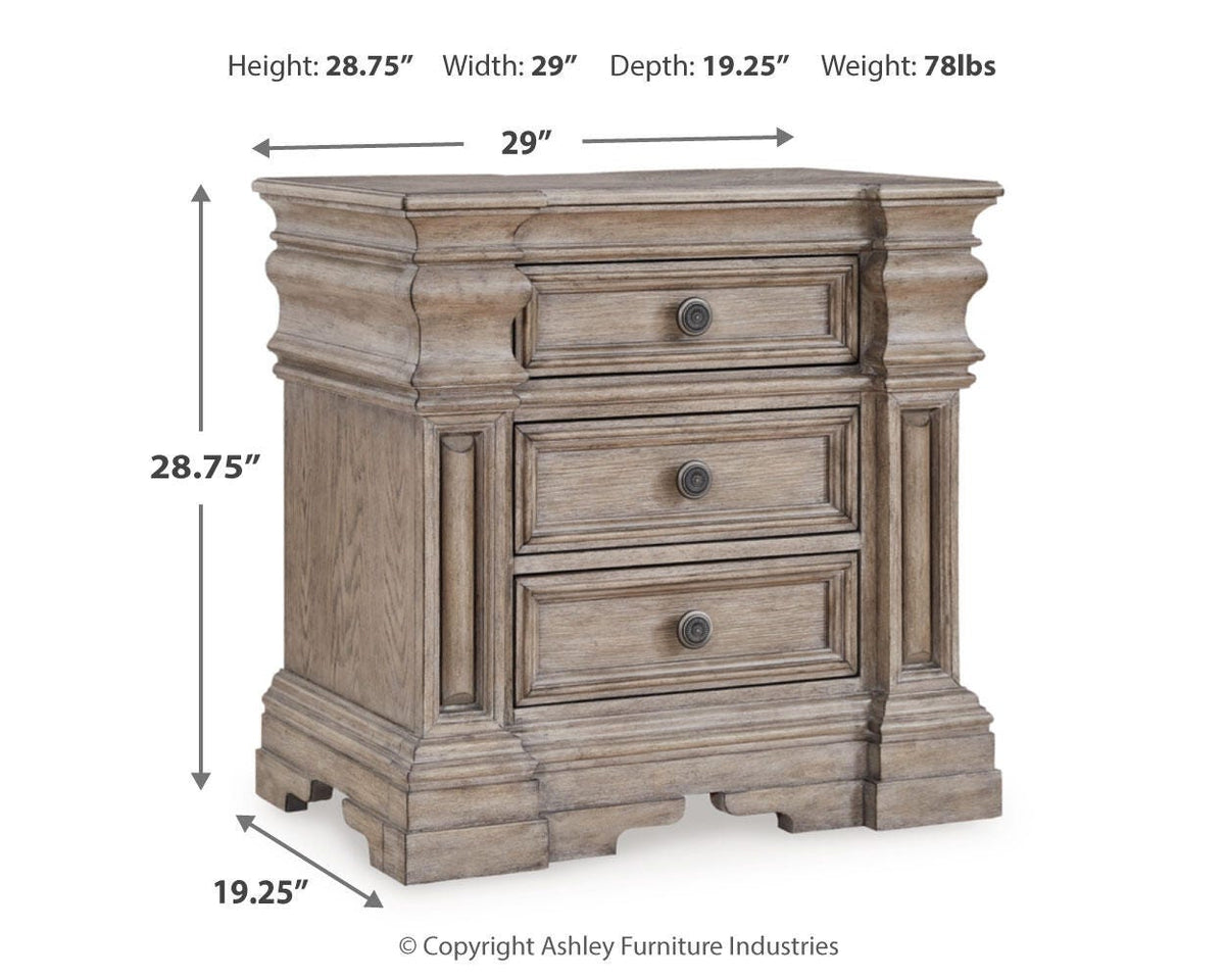 Blairhurst Queen Panel Bed 7-Piece Set — 2 Chests (B12) Signature Design by Ashley® Bedroom