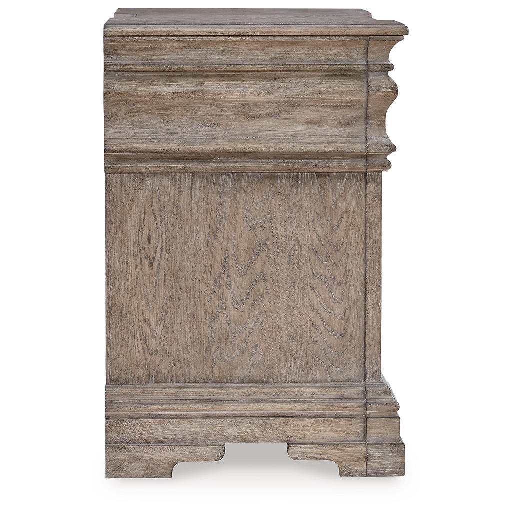 Blairhurst King Panel Bed, Dresser, Mirror and Nightstand Signature Design by Ashley® Uncategorized