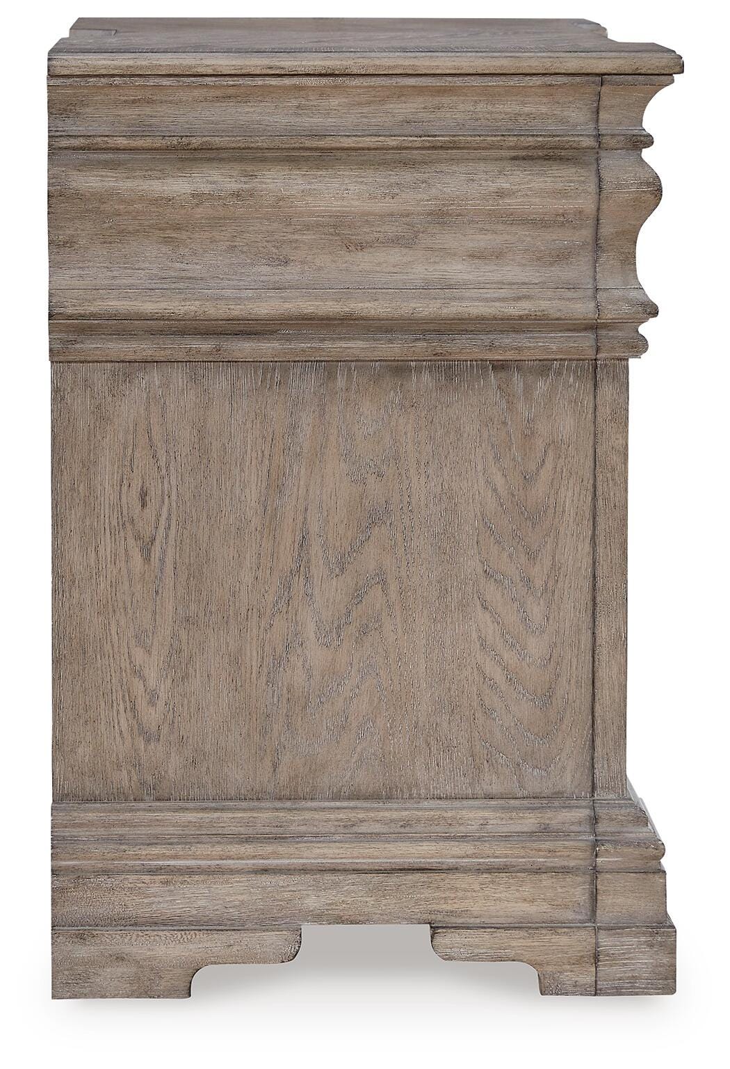 Blairhurst King Panel Bed, Chest and 2 Nightstands — 4-Piece Signature Design by Ashley® Bedroom