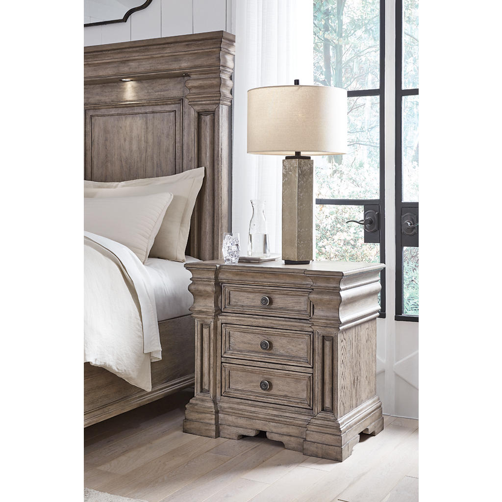 Blairhurst King Panel Bed, Dresser, Mirror and Nightstand Signature Design by Ashley® Uncategorized
