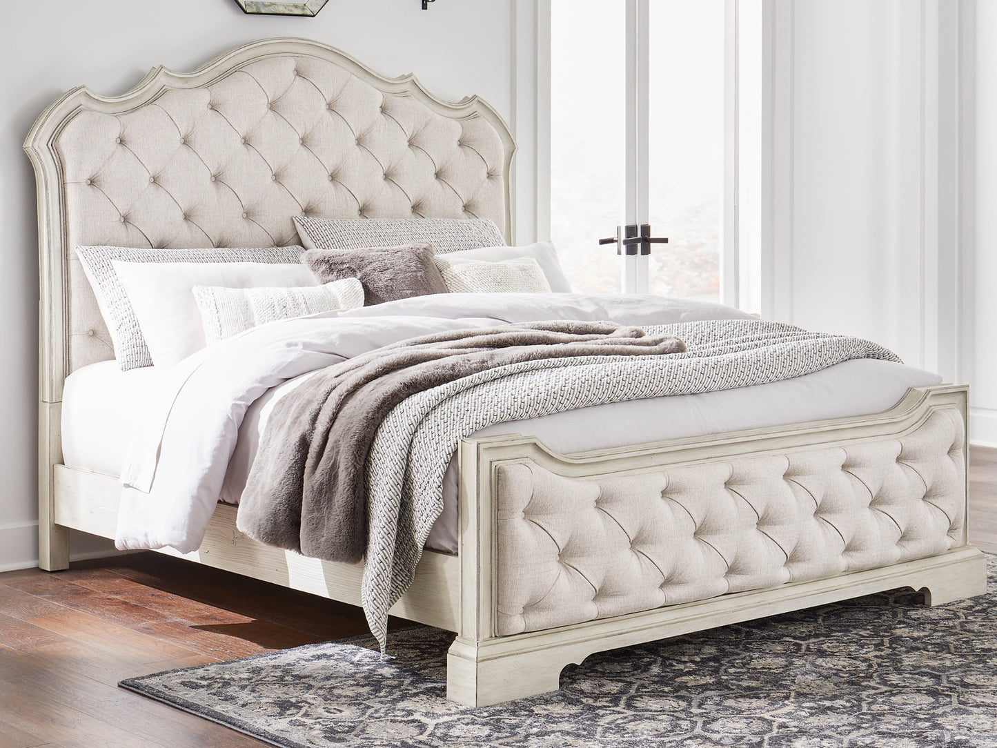Arlendyne California King Upholstered Bed