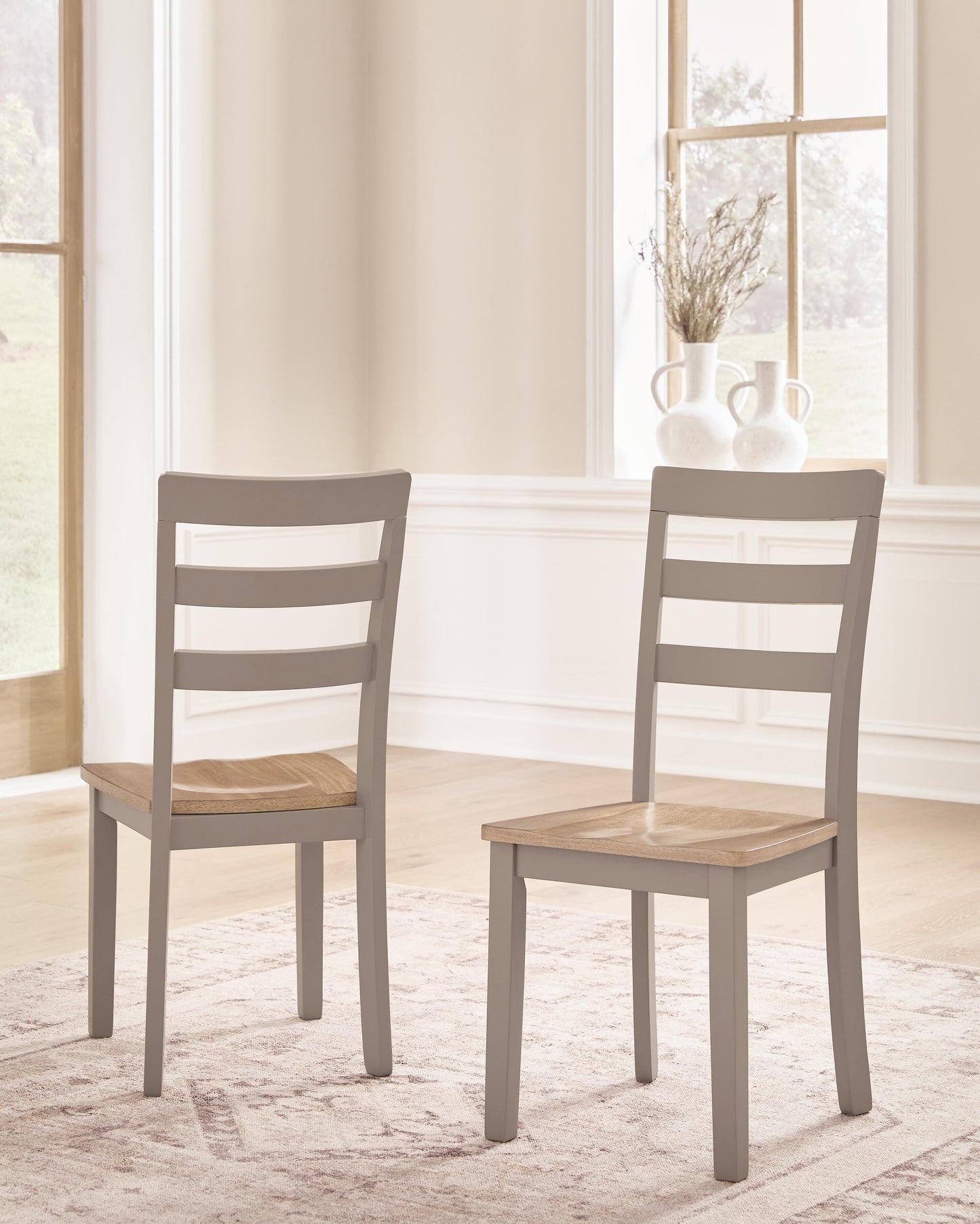 Harperfeld Dining Chair (Set of 2)