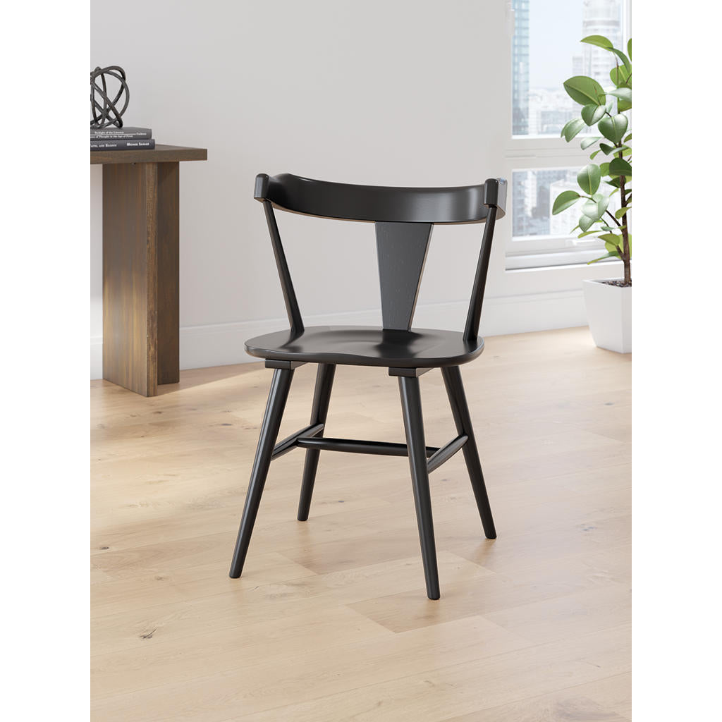 Gretlynn Dining Chair Signature Design by Ashley® Dining Room Chairs