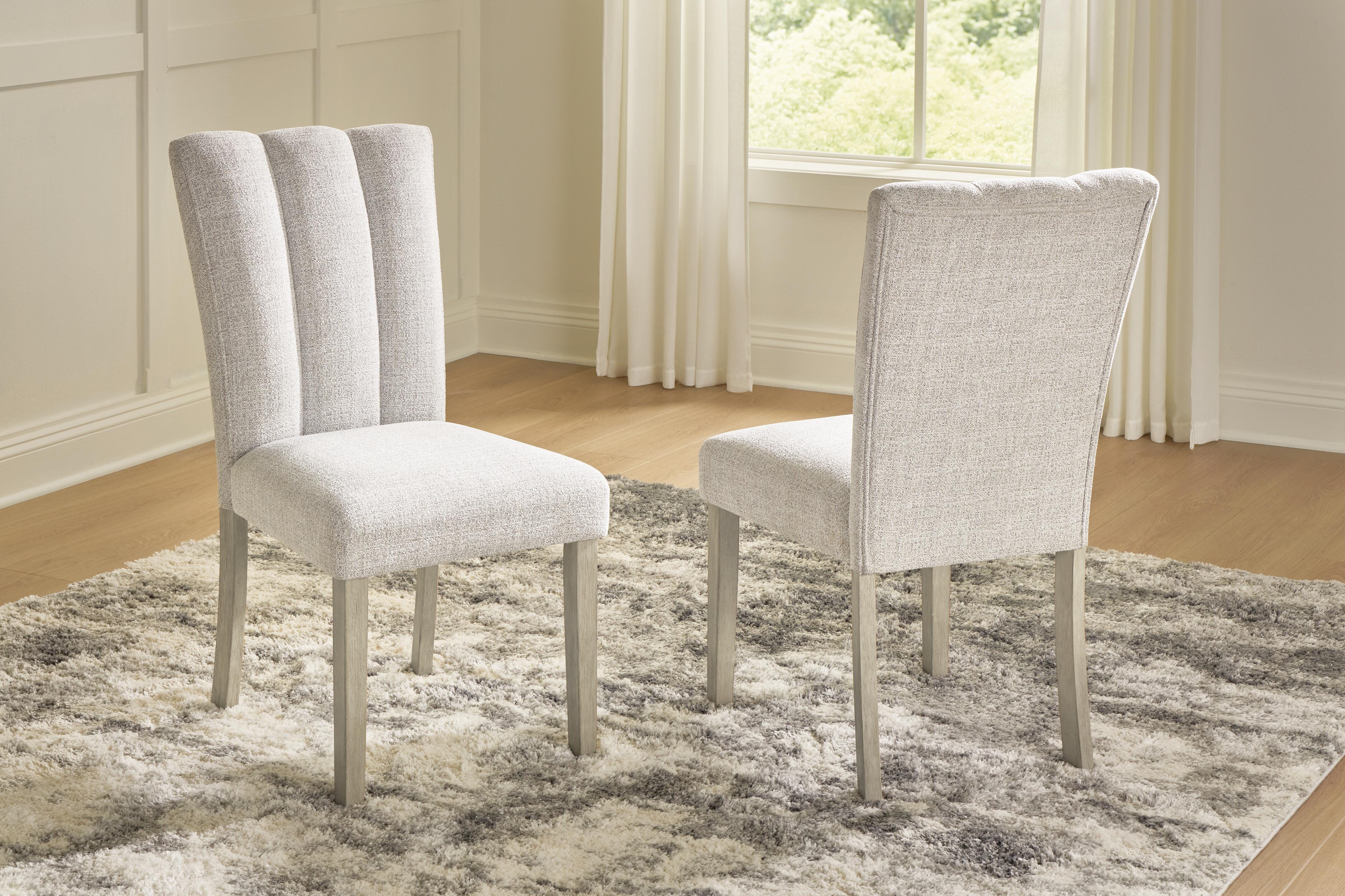 Larawyn Dining Chair (Set of 2) Signature Design by Ashley® Dining Room