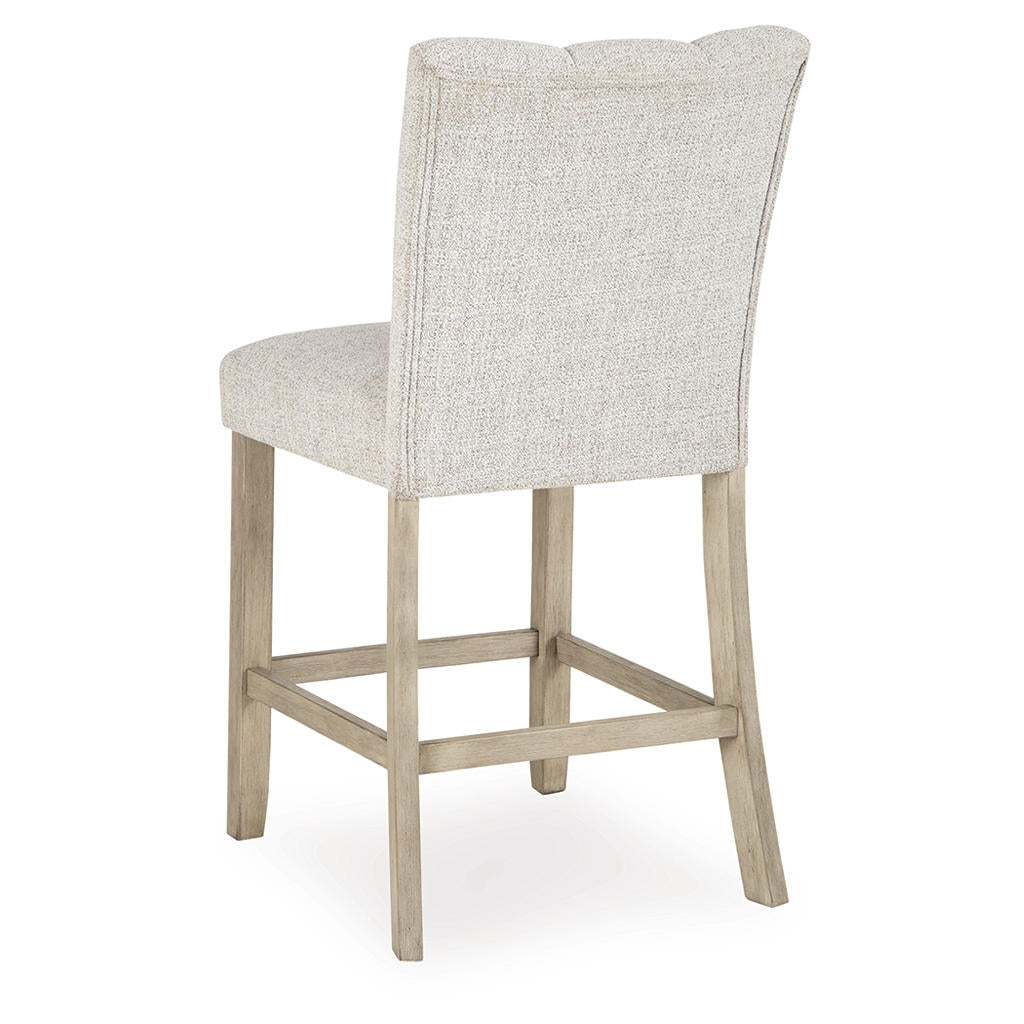 Larawyn Counter Height Barstool Signature Design by Ashley® Bar Stools