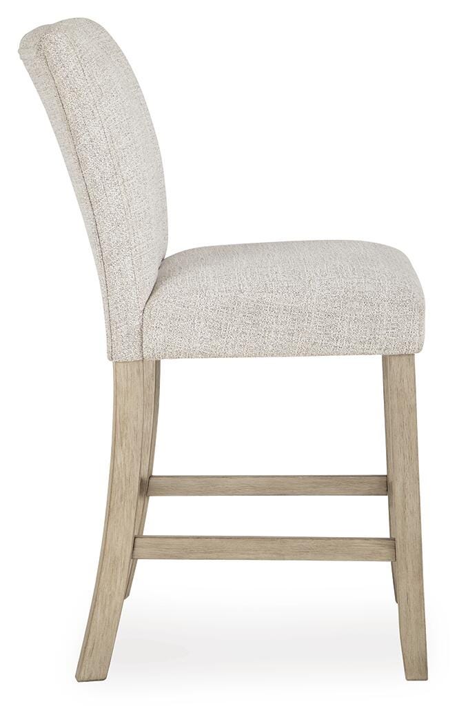 Larawyn Counter Height Barstool (Set of 2) Signature Design by Ashley® Dining Room