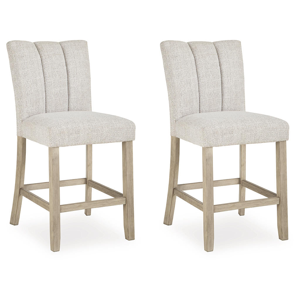 Larawyn Counter Height Barstool Signature Design by Ashley® Bar Stools