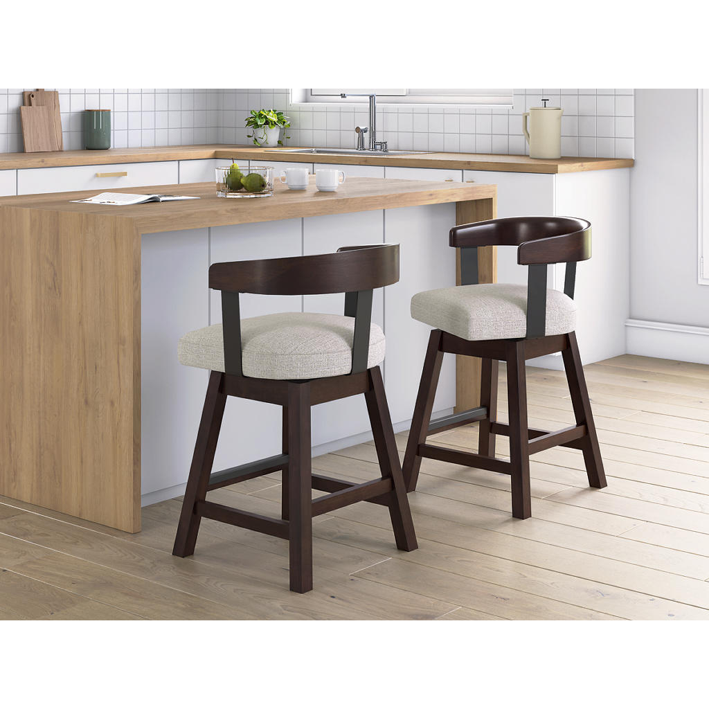 Haddigan Counter Height Barstool (Set of 2) Signature Design by Ashley® Bar Stools