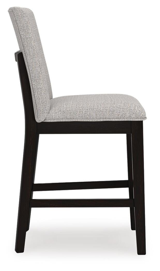 Neymorton Counter Height Dining Table and 4 Barstools
