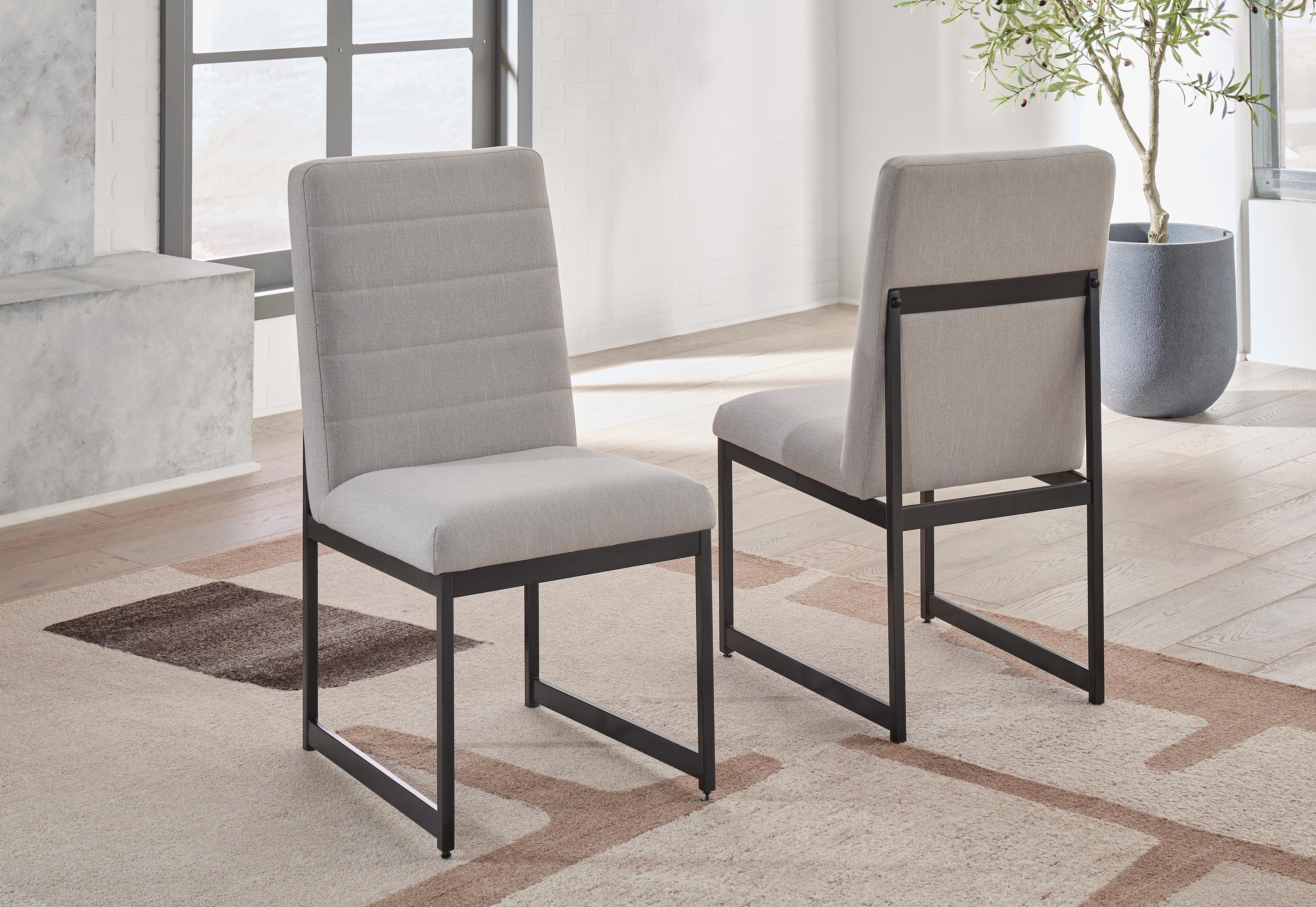Tomtyn Extension Dining Table and 8 Chairs