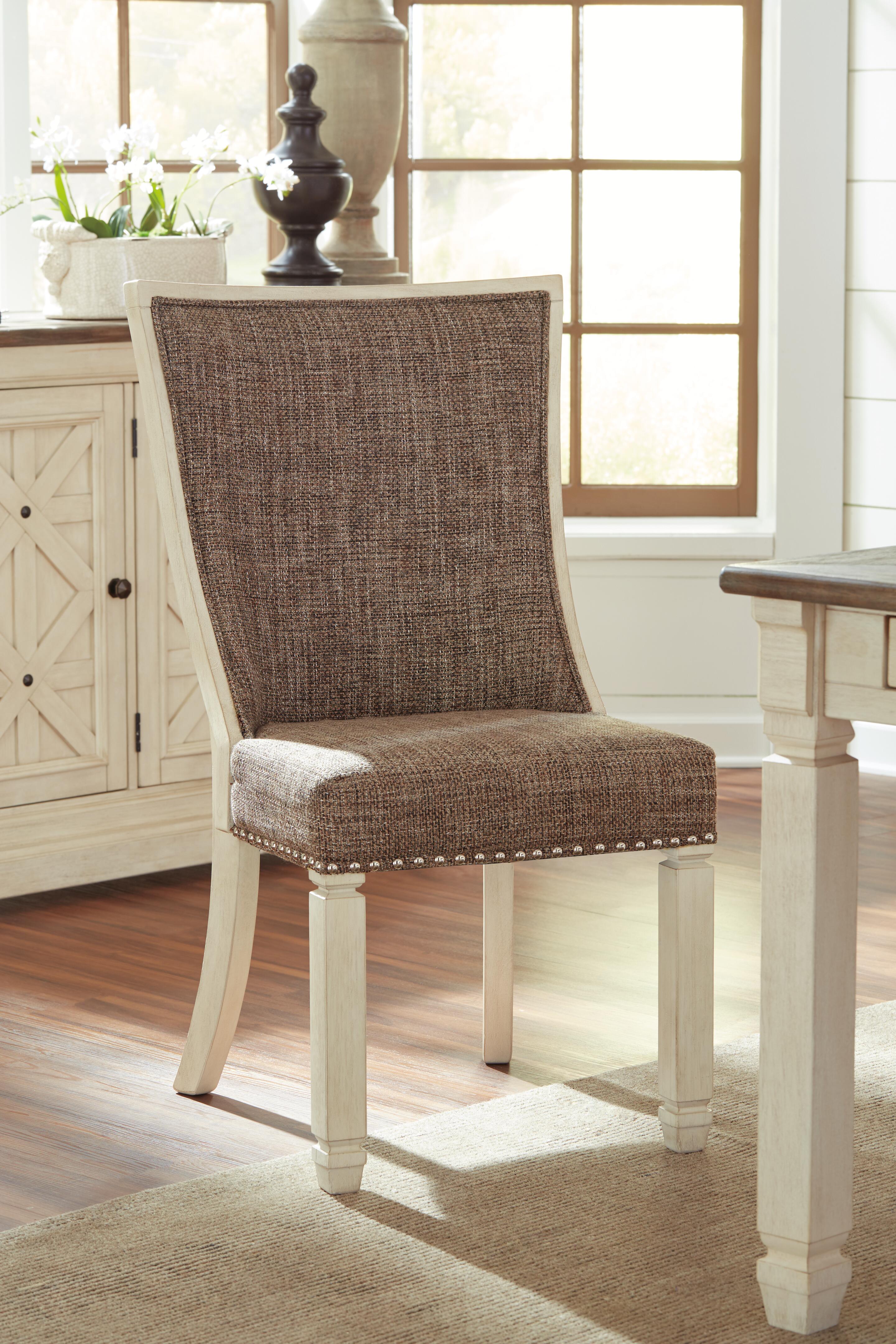Bolanburg Dining Extension Table and 8 Chairs