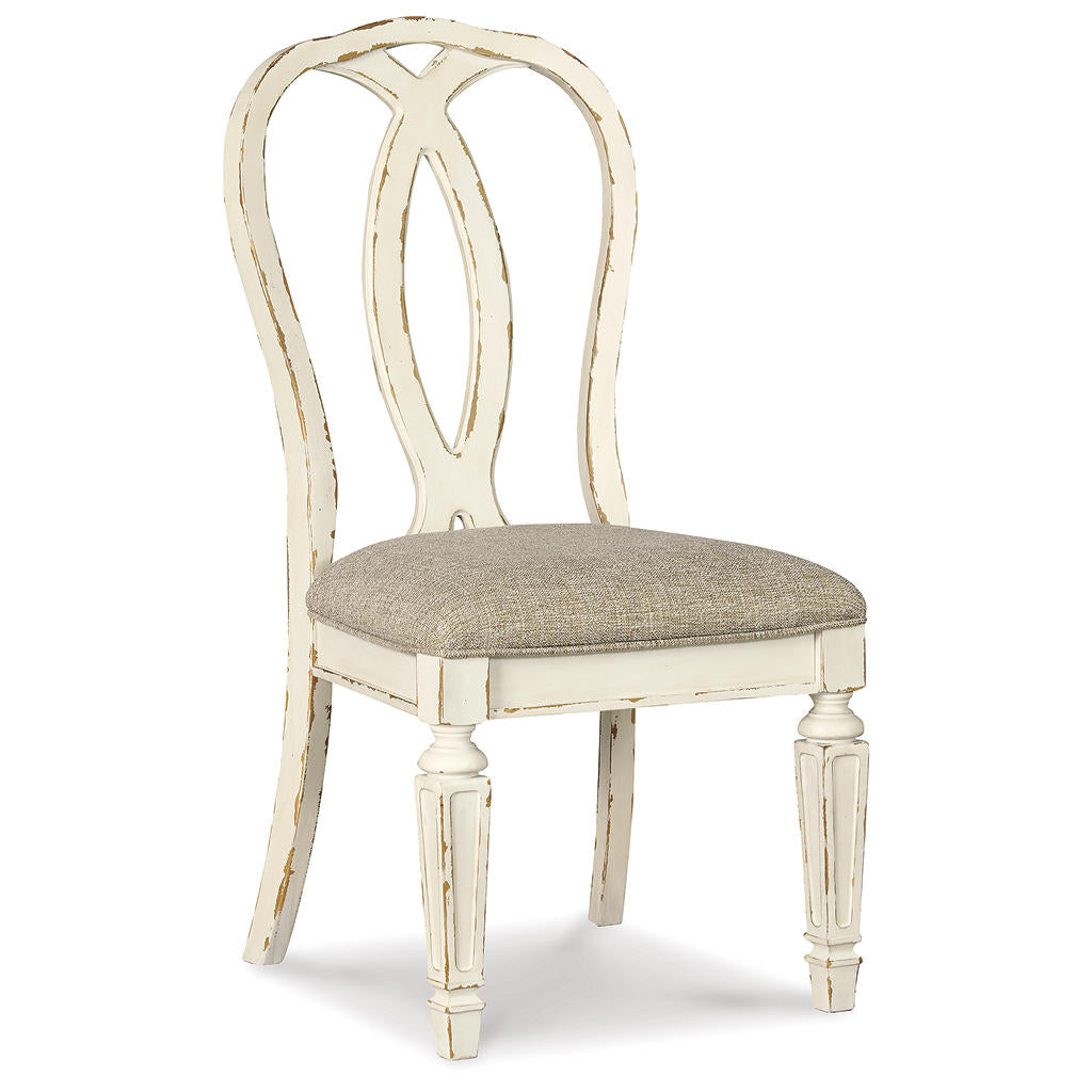Realyn Dining Chair (Set of 2) Signature Design by Ashley® Uncategorized