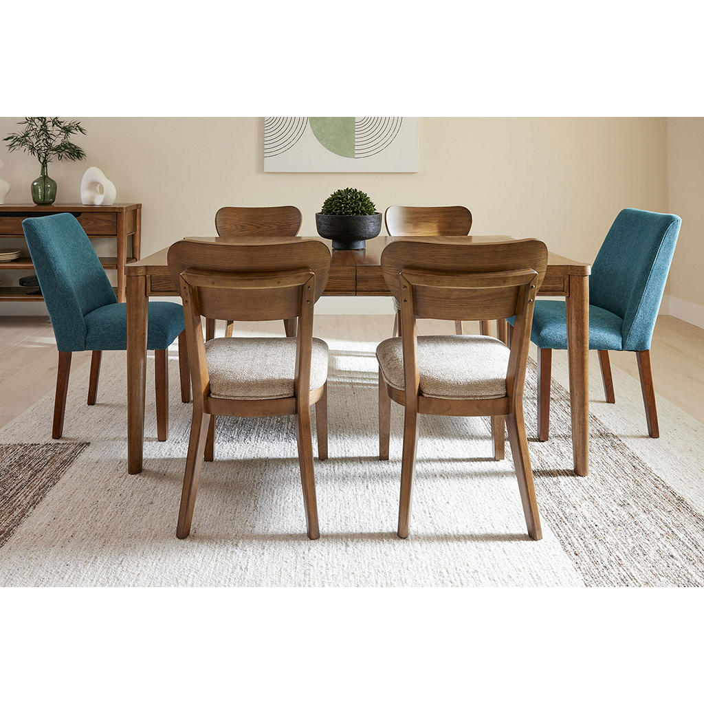 Lyncott Dining Chair Signature Design by Ashley® Dining Room Chairs