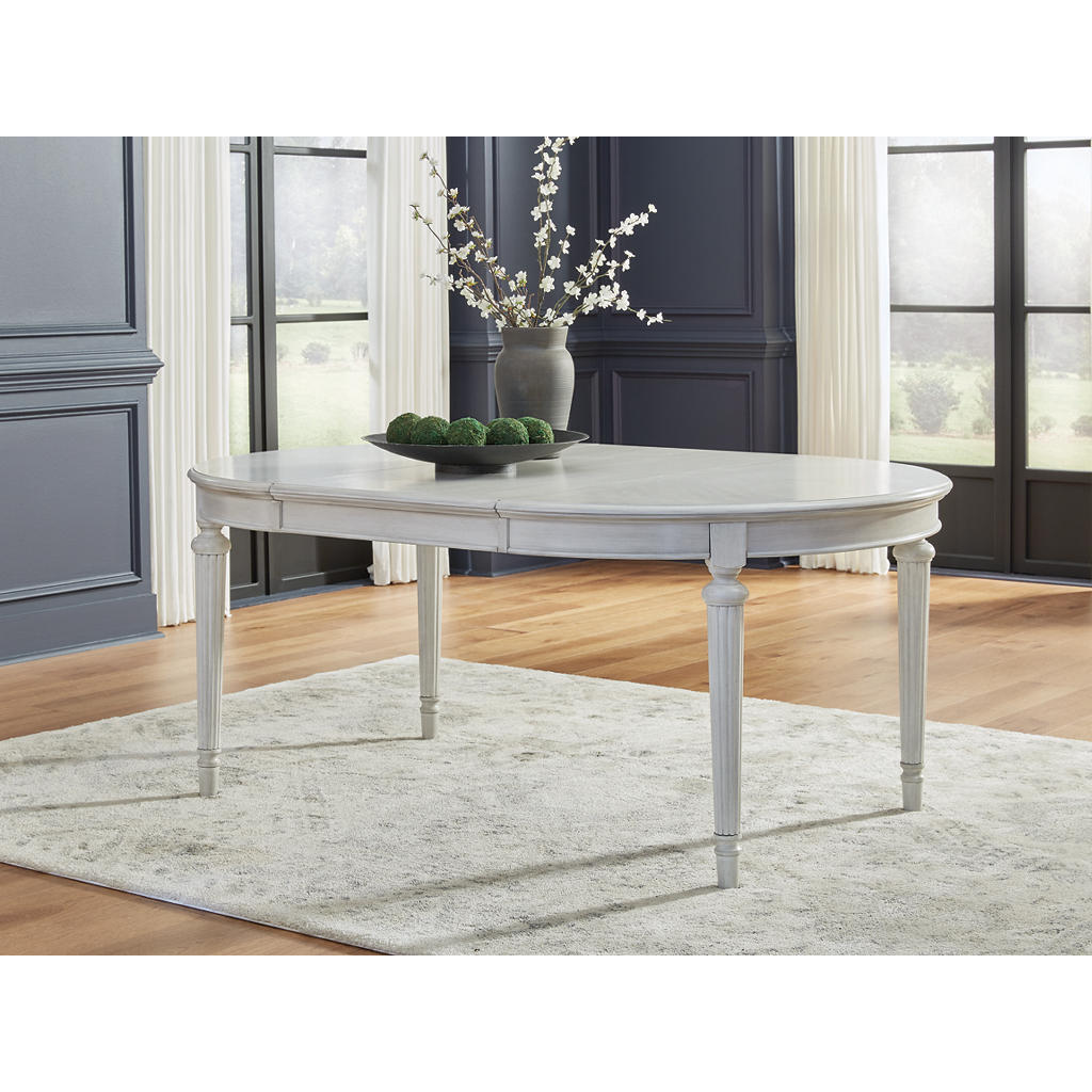 Montelaine Dining Extension Table Benchcraft® Dining Room Tables