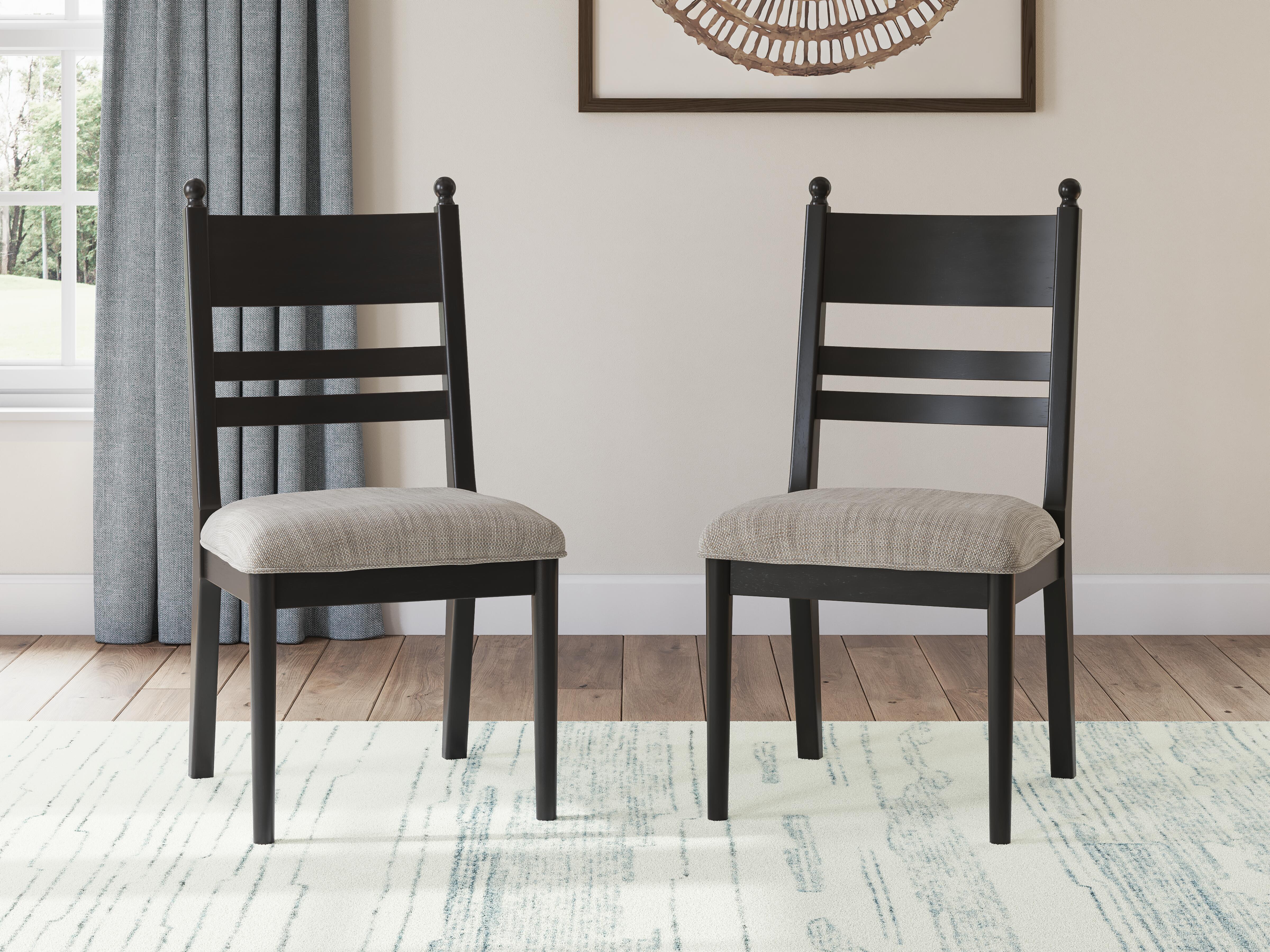 Greddinton 86-Inch Dining Table and 4 Chairs (D25 — 39in Chairs) Signature Design by Ashley® Dining Package