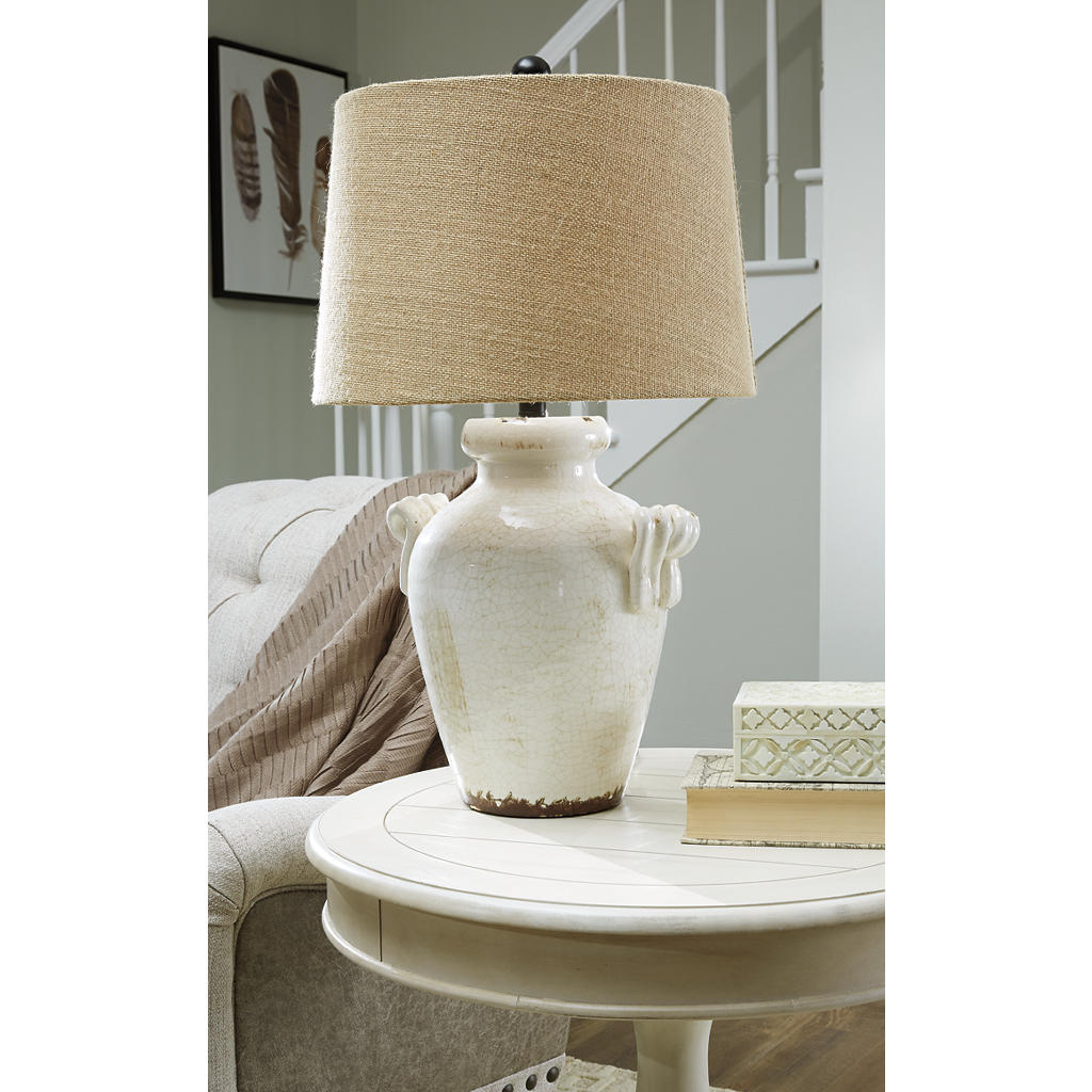 Emelda Table Lamp (Set of 2) Signature Design by Ashley® Uncategorized