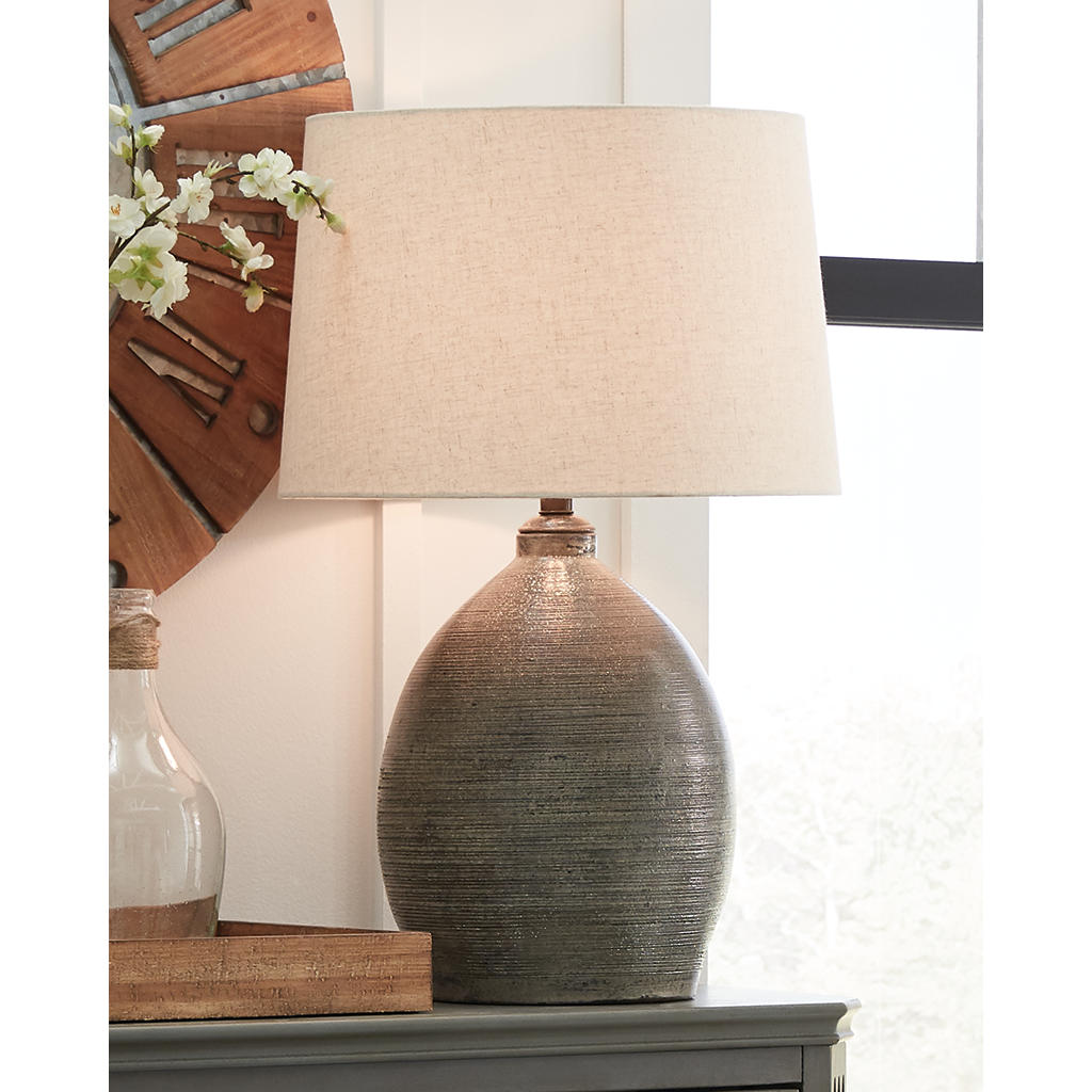 Joyelle Table Lamp (Set of 2) Signature Design by Ashley® Uncategorized