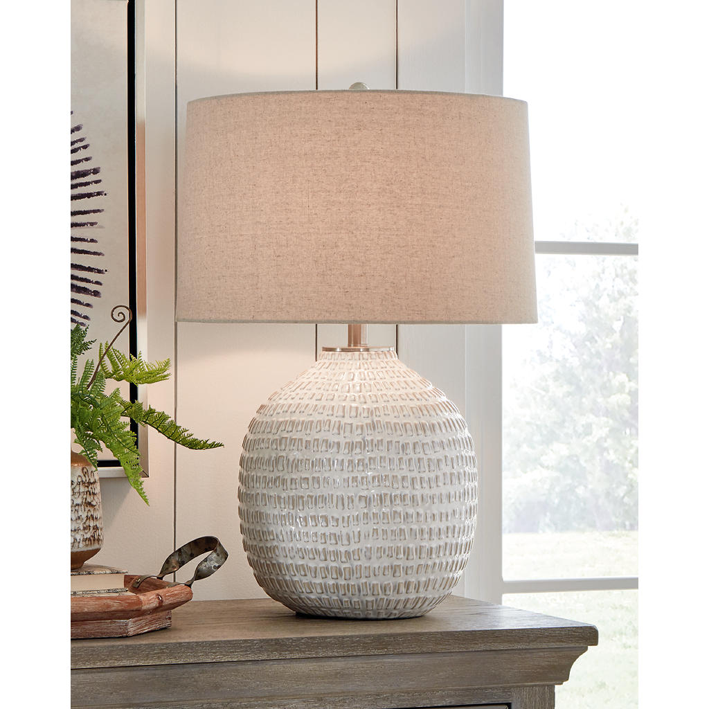 Jamon Table Lamp Signature Design by Ashley® Lighting
