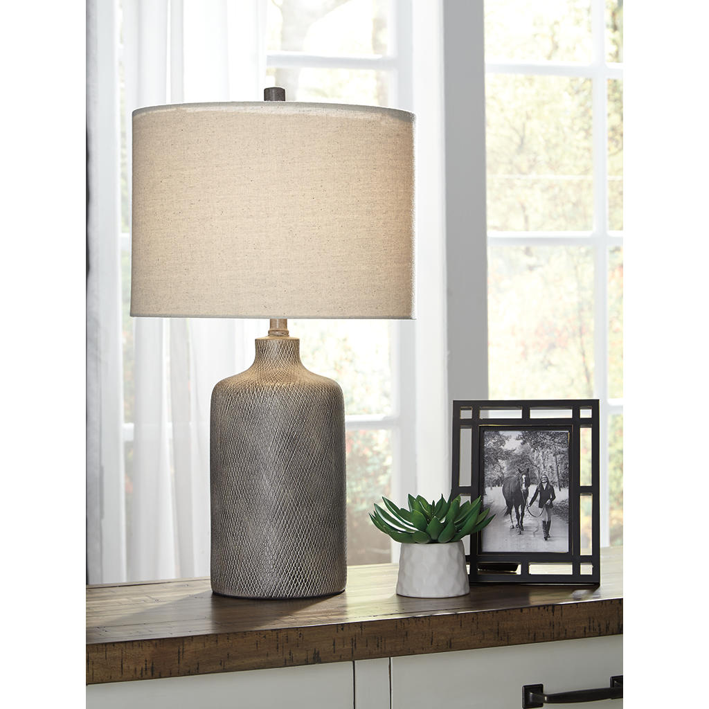 Linus Table Lamp (Set of 2) Signature Design by Ashley® Uncategorized