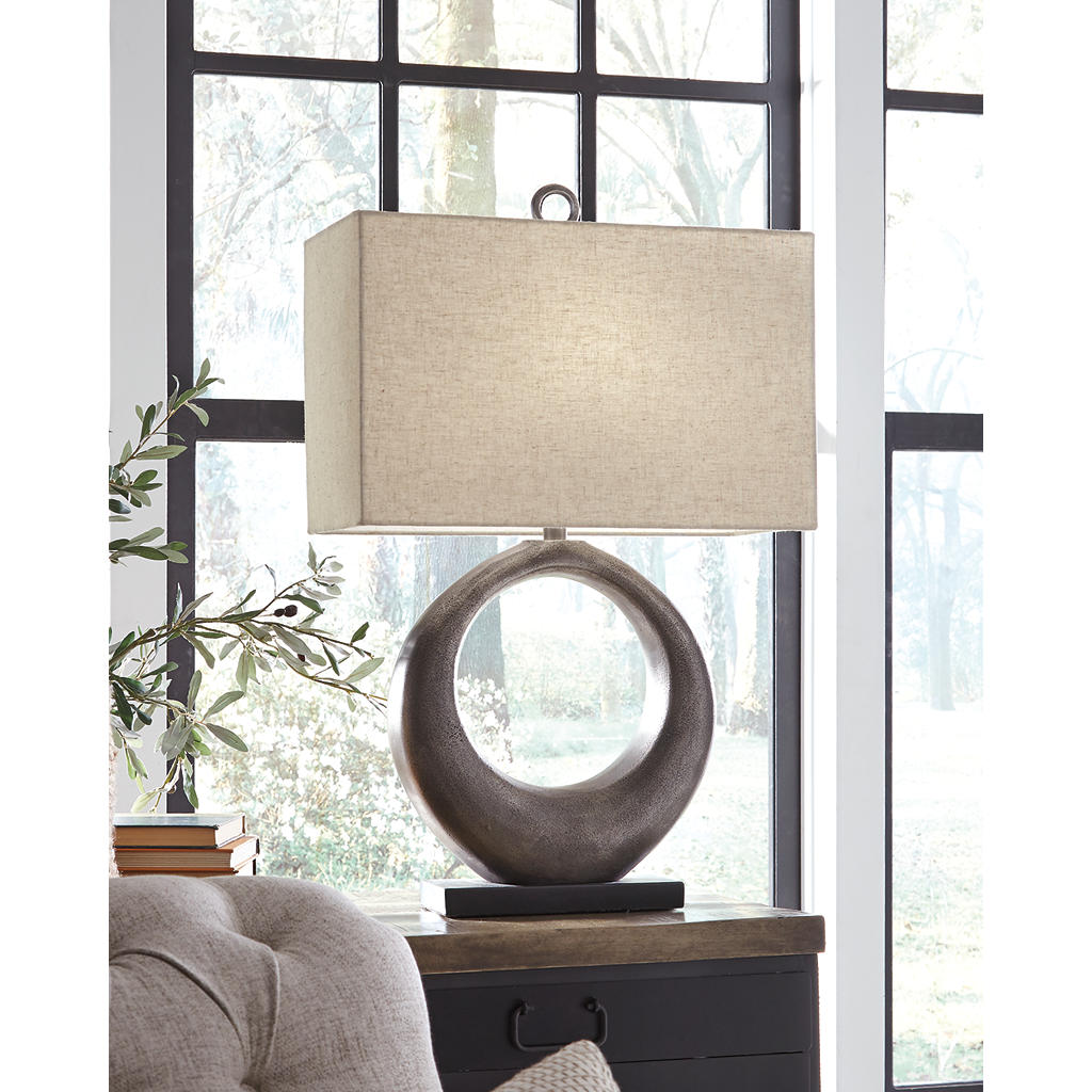 Saria Table Lamp (Set of 2) Signature Design by Ashley® Uncategorized