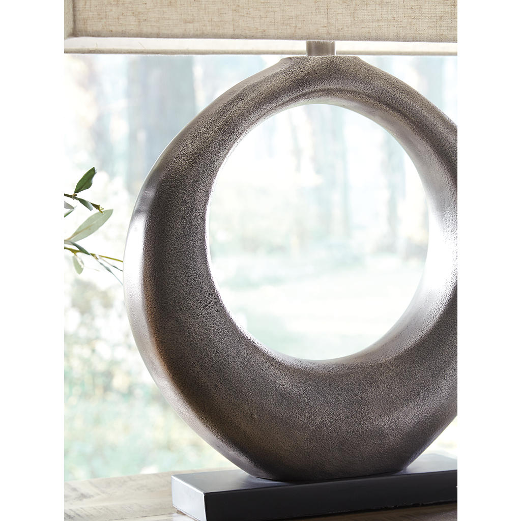 Saria Table Lamp (Set of 2) Signature Design by Ashley® Uncategorized