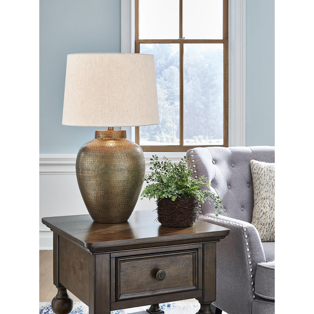 Madney Table Lamp Signature Design by Ashley® Lighting
