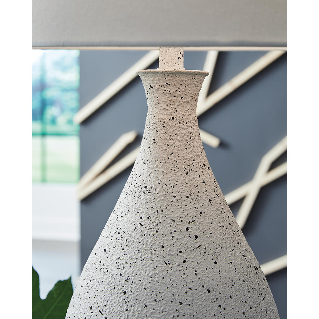 Wyattford Table Lamp Signature Design by Ashley® Lighting