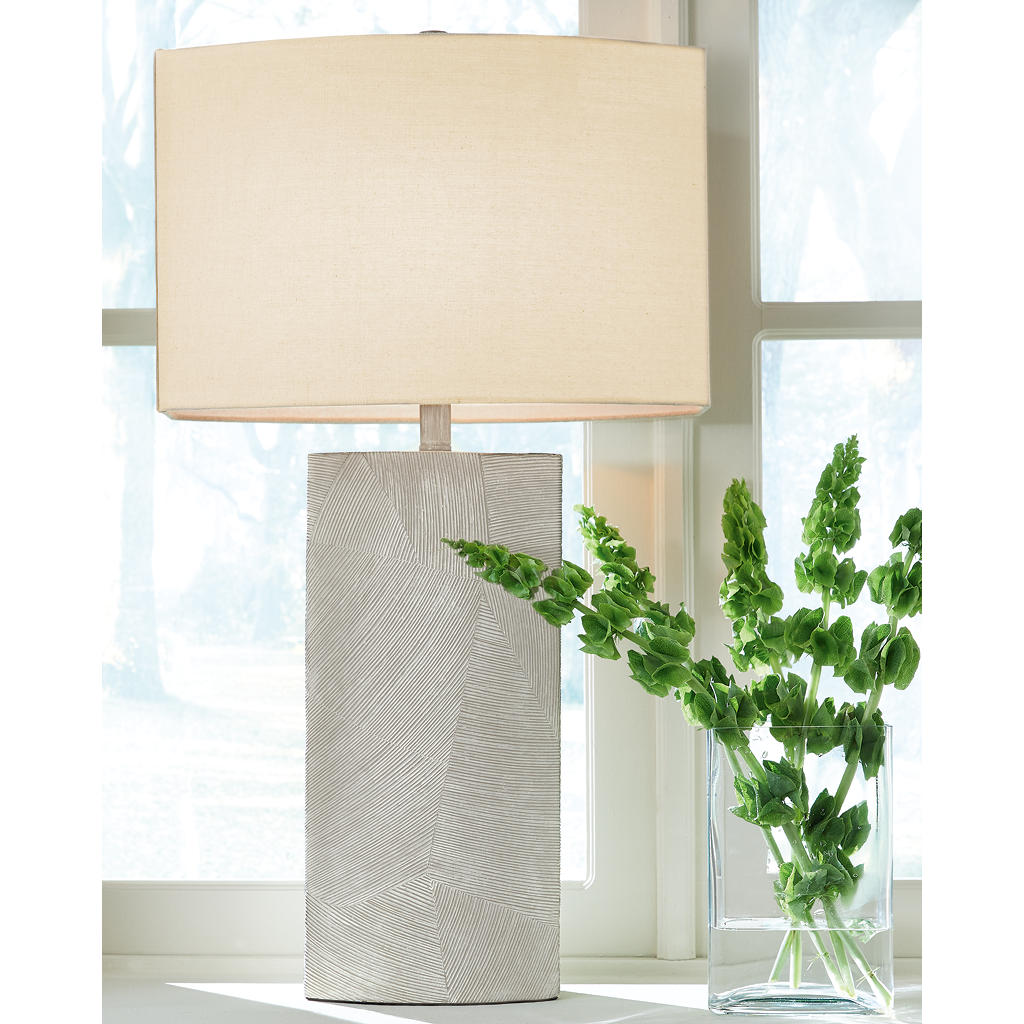 Bradard Table Lamp (Set of 2) Signature Design by Ashley® Uncategorized