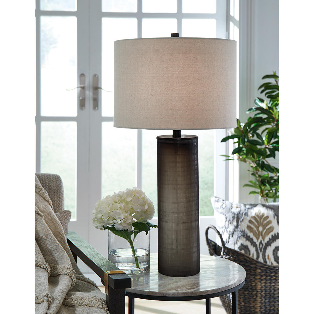 Dingerly Table Lamp (Set of 2) Signature Design by Ashley® Uncategorized