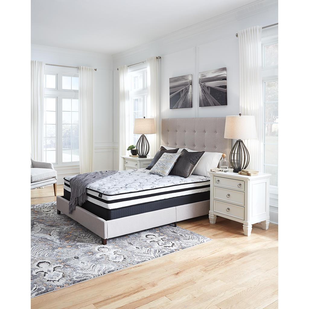 8" Chime Innerspring Queen Mattress in a Box — Under $300 Classic Sierra Sleep® By Ashley Queen