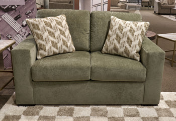 Bridgepoint Loveseat