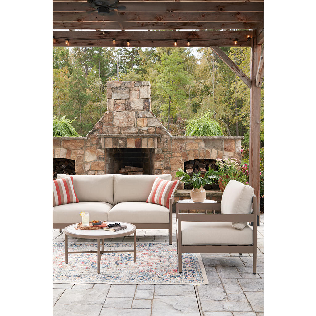Bluff Trail Outdoor Love/Chairs/Tables Set (Set of 5) Signature Design by Ashley® Outdoor