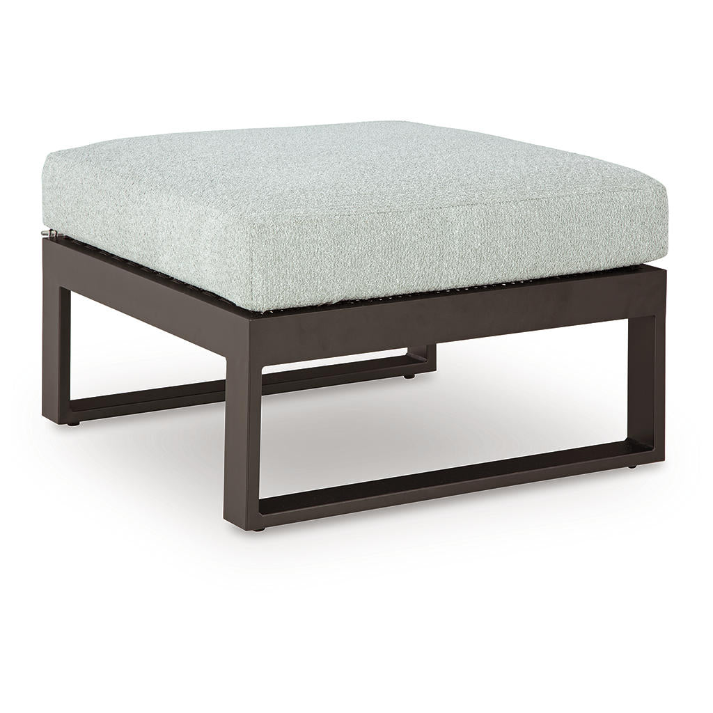 Beachloft 4-Piece Outdoor Sectional Signature Design by Ashley® Outdoor
