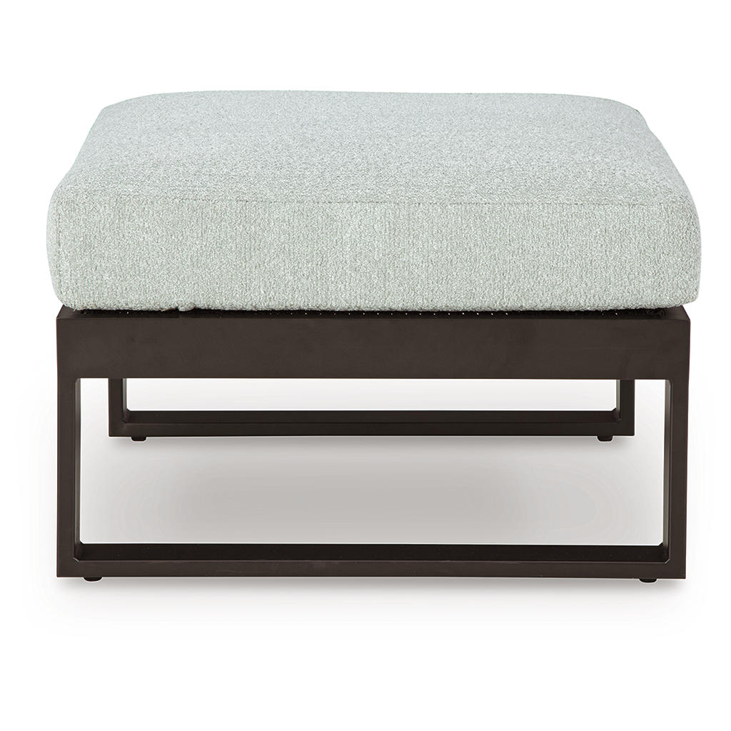 Beachloft 4-Piece Outdoor Sectional Signature Design by Ashley® Outdoor