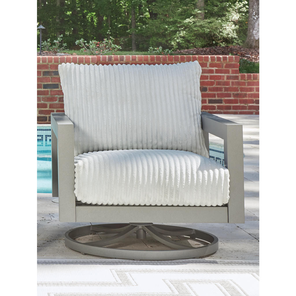 Hurley Park Outdoor Sofa, 2 Lounge Chairs and Coffee Table Signature Design by Ashley® Uncategorized