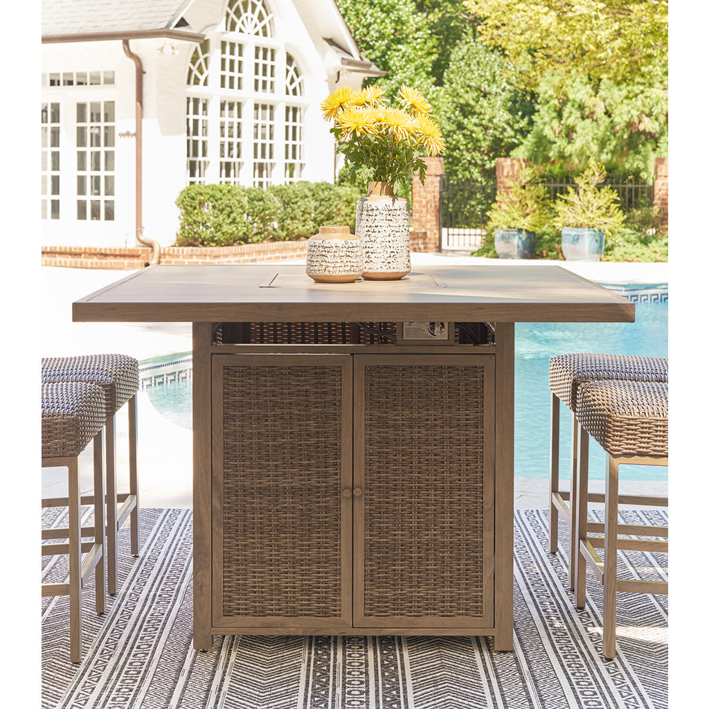 Walton Bridge Outdoor Bar Table and 4 Barstools Signature Design by Ashley® Uncategorized