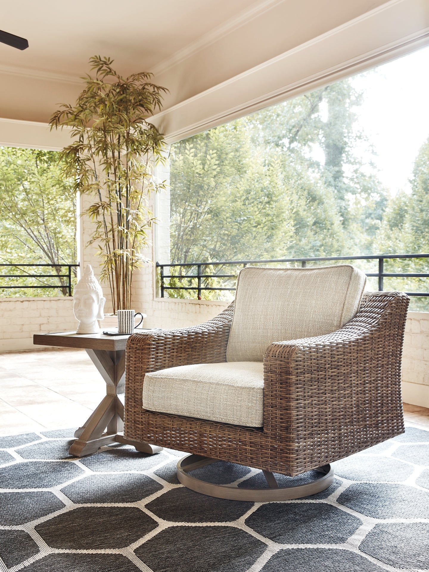 Beachcroft Outdoor Swivel Lounge with Cushion