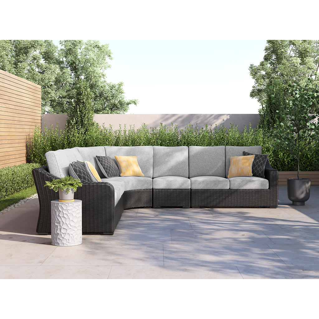 Beachcroft 5-Piece Outdoor Sectional Signature Design by Ashley® Outdoor