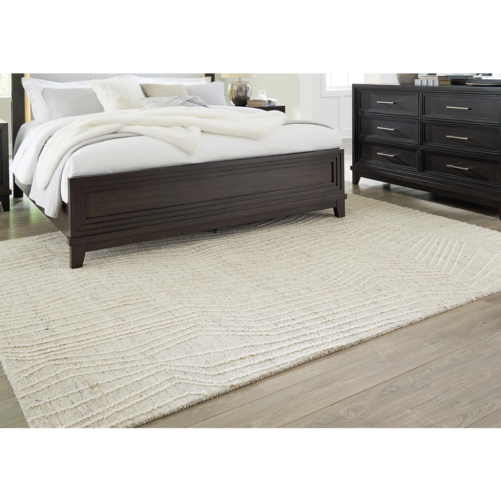 Varahill Large Rug Signature Design by Ashley® Rugs