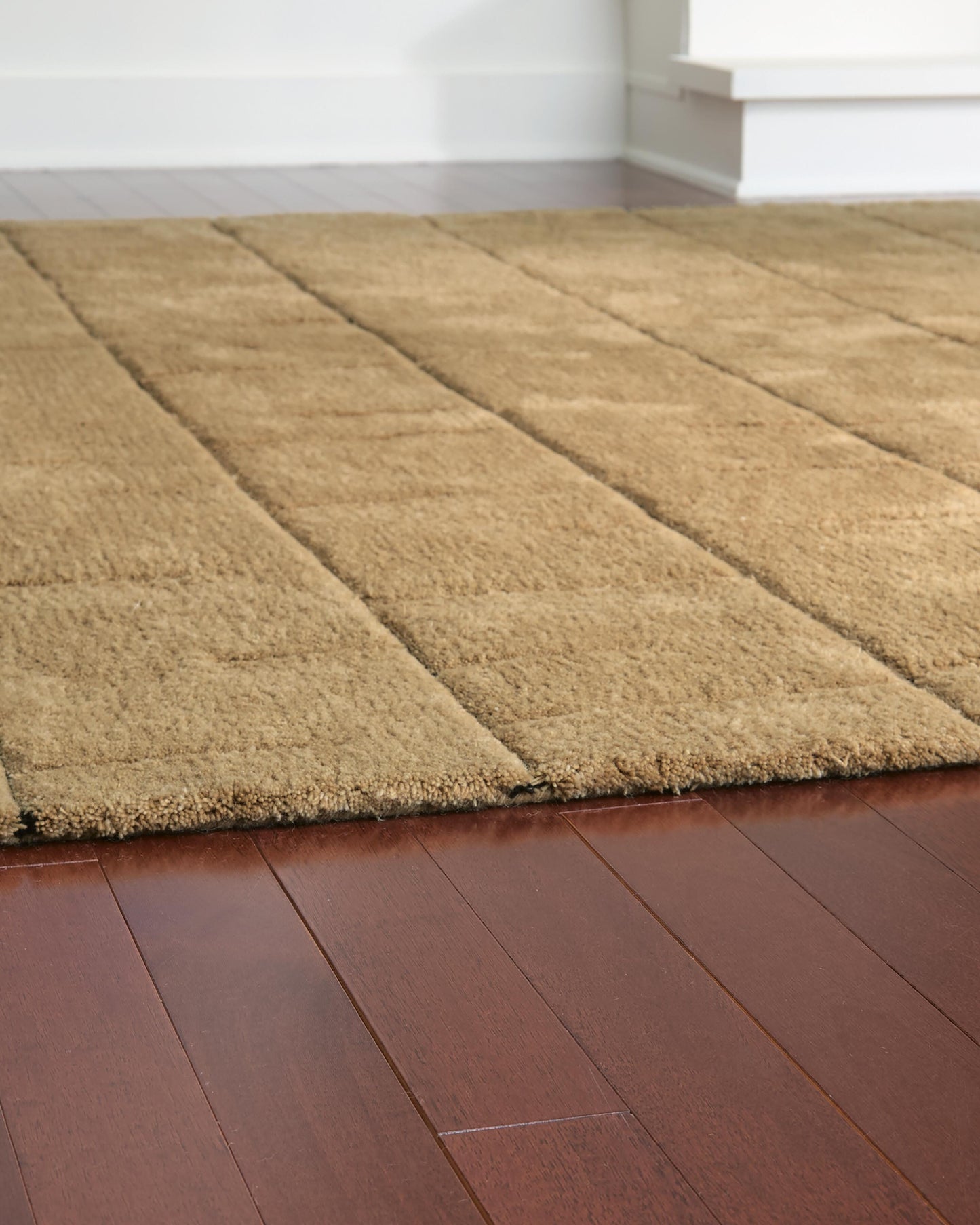 Luzmont Medium Rug