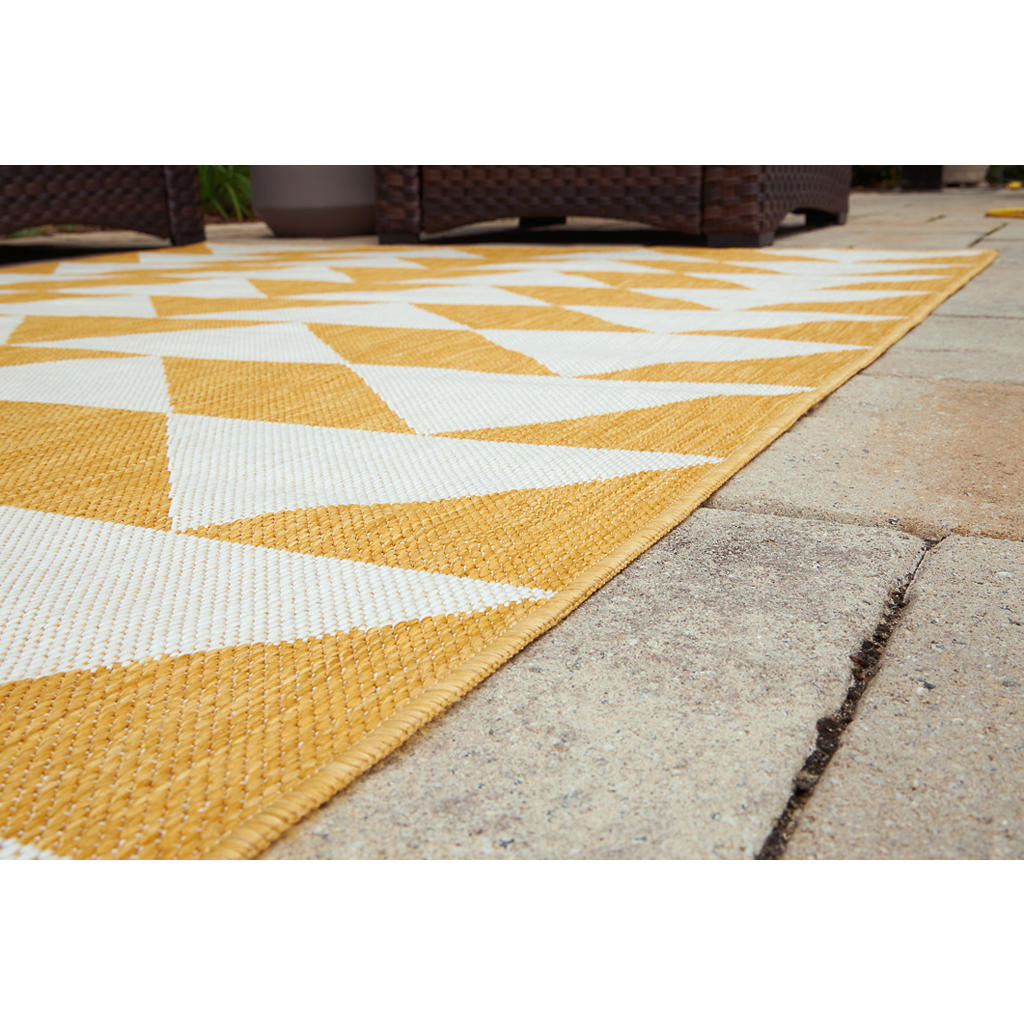 Thomley 5' x 7' Rug Signature Design by Ashley® Outdoor