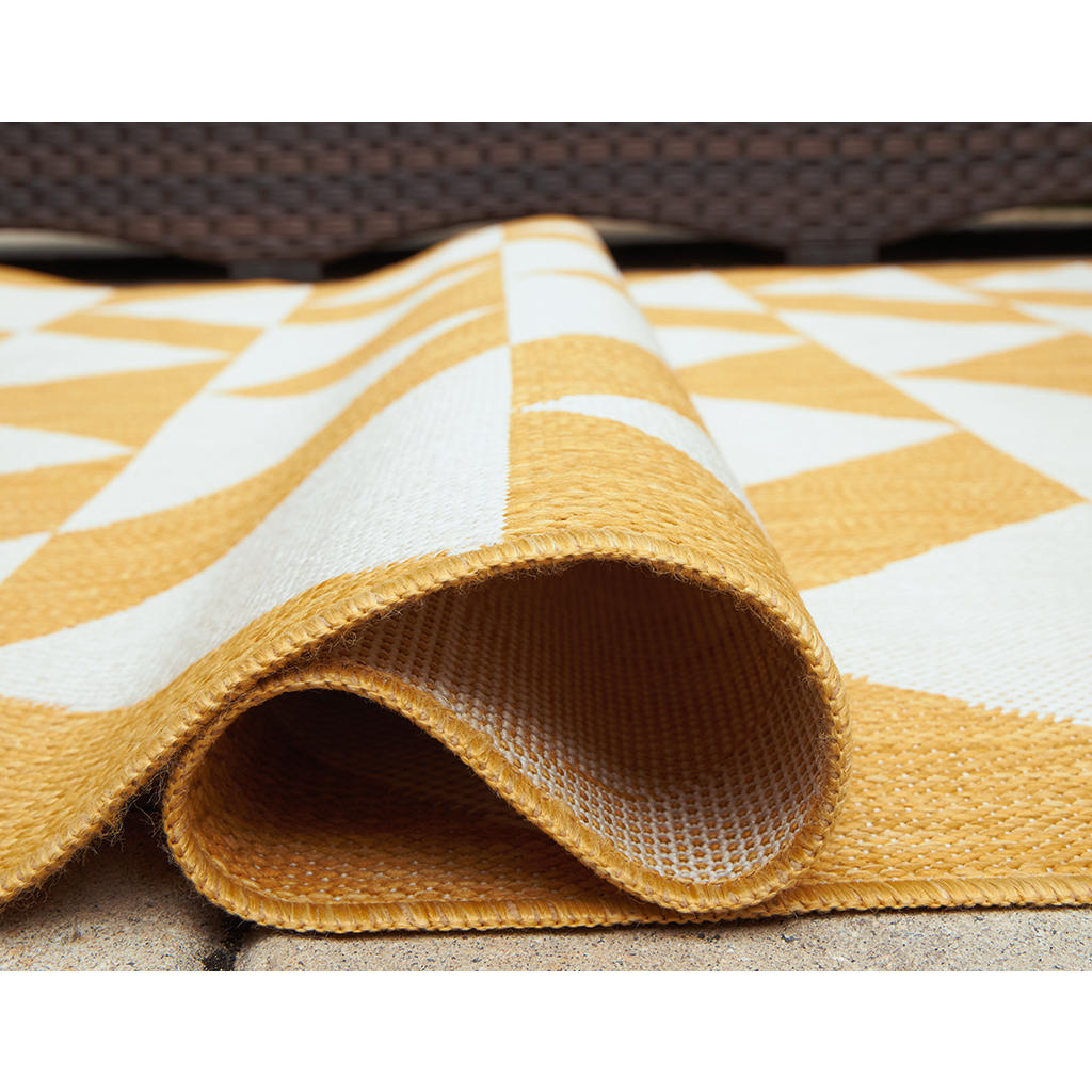 Thomley 5' x 7' Rug Signature Design by Ashley® Outdoor