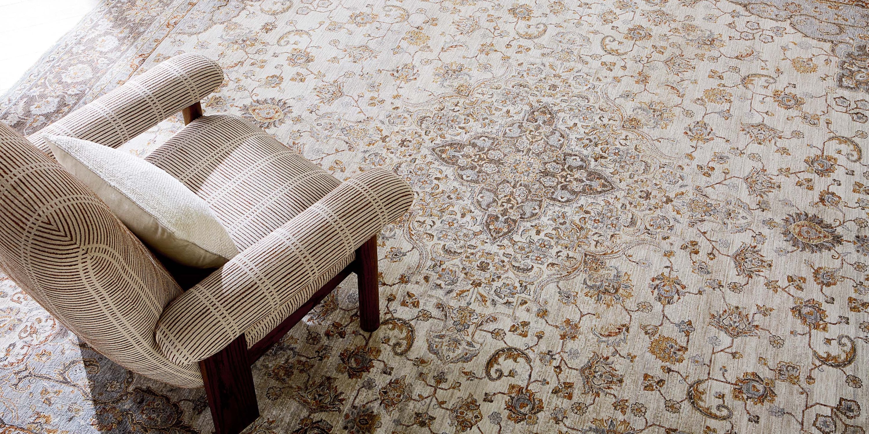 Sultan VII Rug Bassett